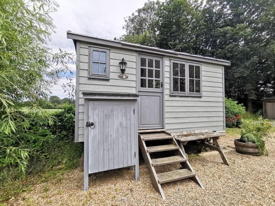 The Shepherd'S Hut @ Chichester Cottage المظهر الخارجي الصورة